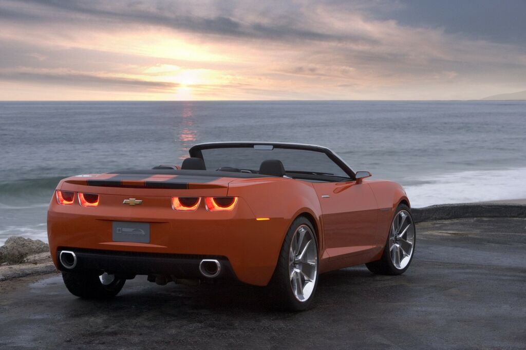  : Chevrolet Camaro_02.jpg