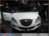 Mondial de Paris 2008 - Part 1 sur 2 : IMG_0105.JPG