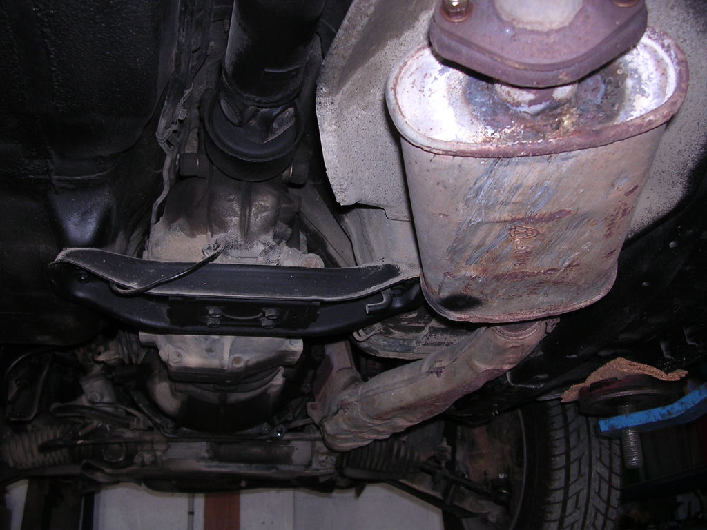 celica supra mk2 : boite et support.JPG