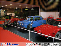vraies voitures : vraies voitures-salon de l auto 2011 016.JPG