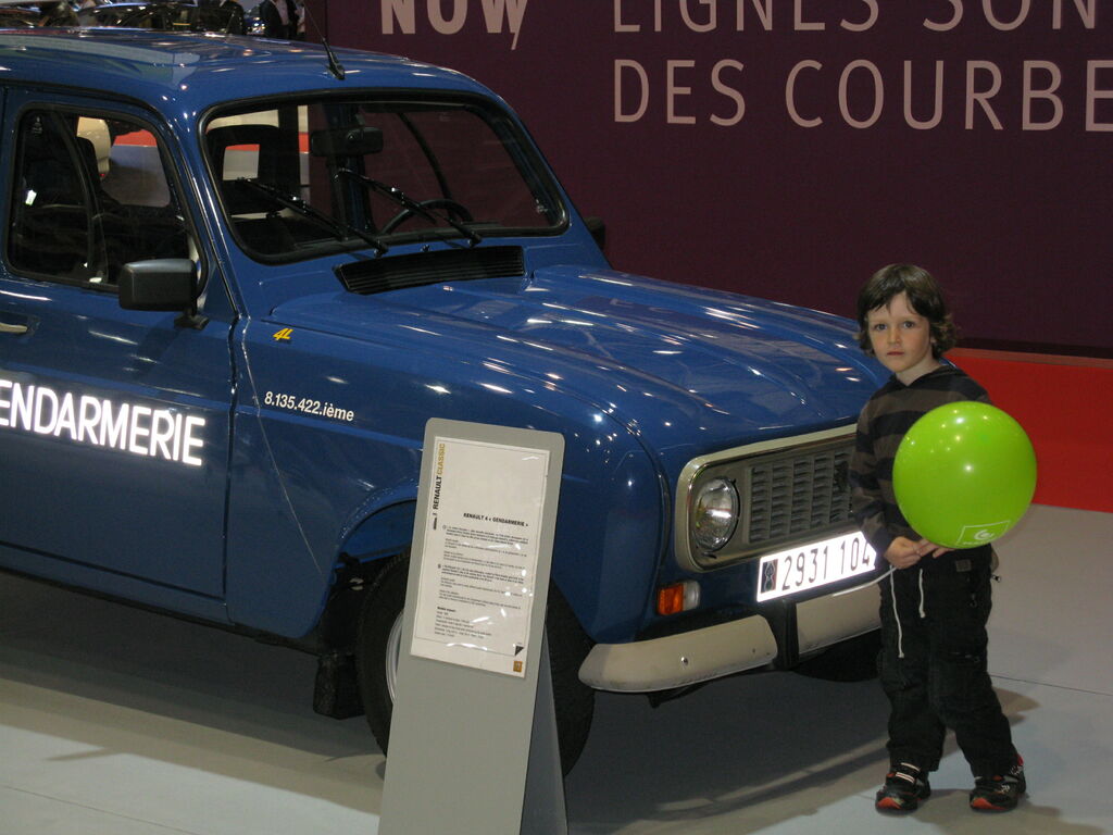 vraies voitures : vraies voitures-salon de l auto 2011 049.JPG