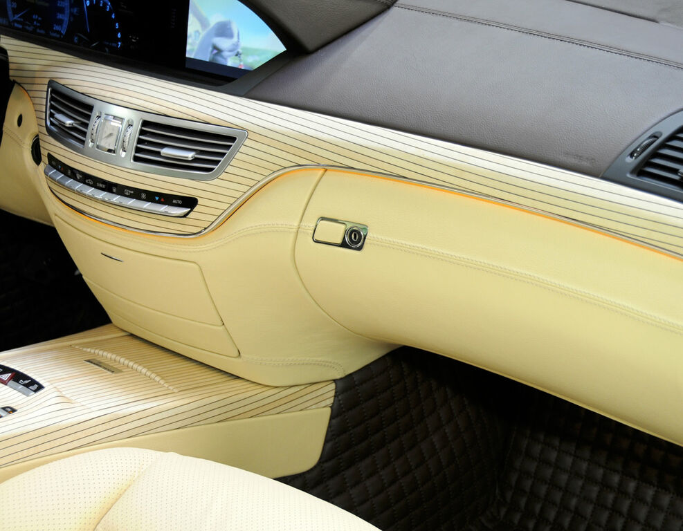 Mes documents : brabus-sv12-r-05.jpg