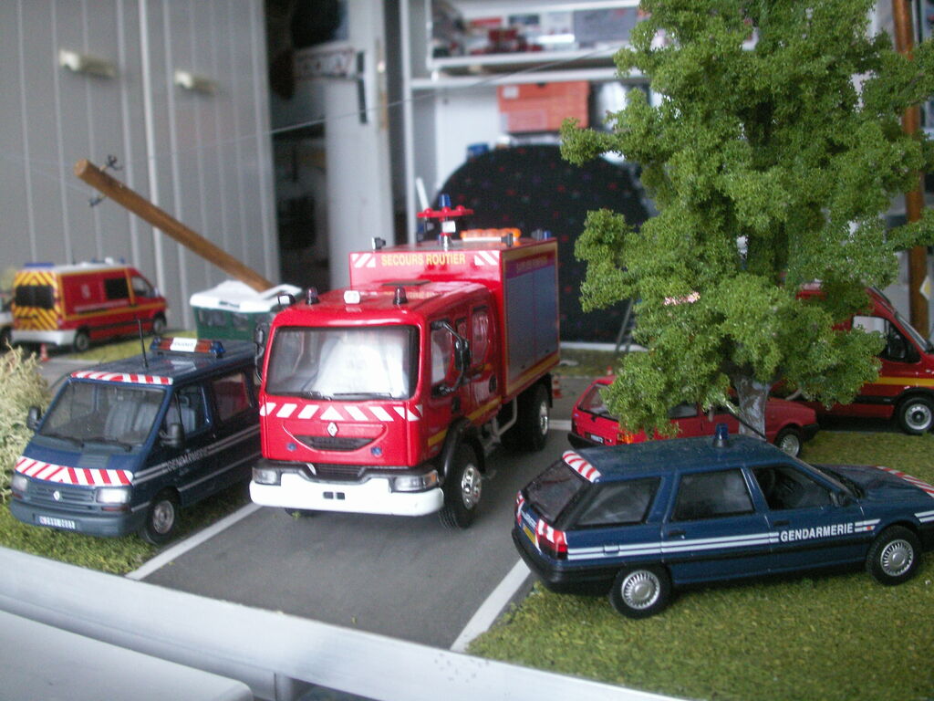 véhicules de pompiers en miniatures : pict1367sh0.jpg