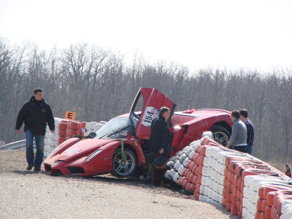 ferouzecrash : ferouzecrash.jpg