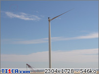 2014: le 01/07 à 9 H 13 - Ovni en forme de disque - D 137 constructions éoliennes proximité " belle fayte " près molinons 89 -Yonne (dép.89) U837ajvz