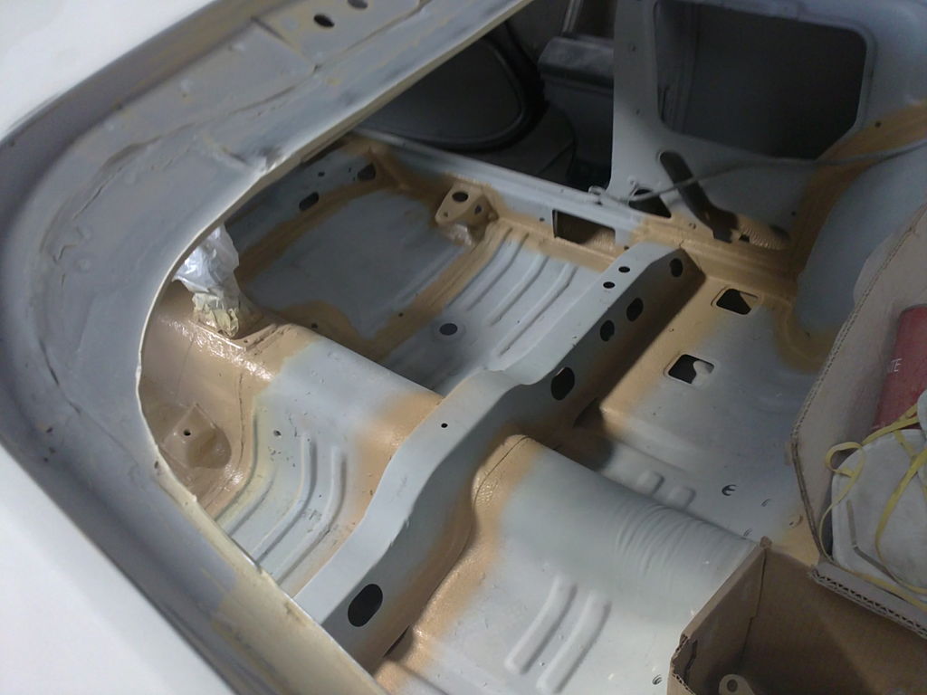 Joints carrosserie : Tél1 350.JPG