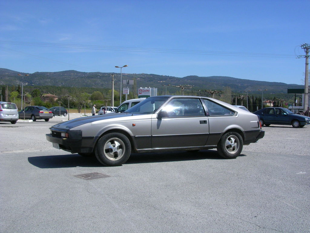 celica supra mk2 : av g.JPG