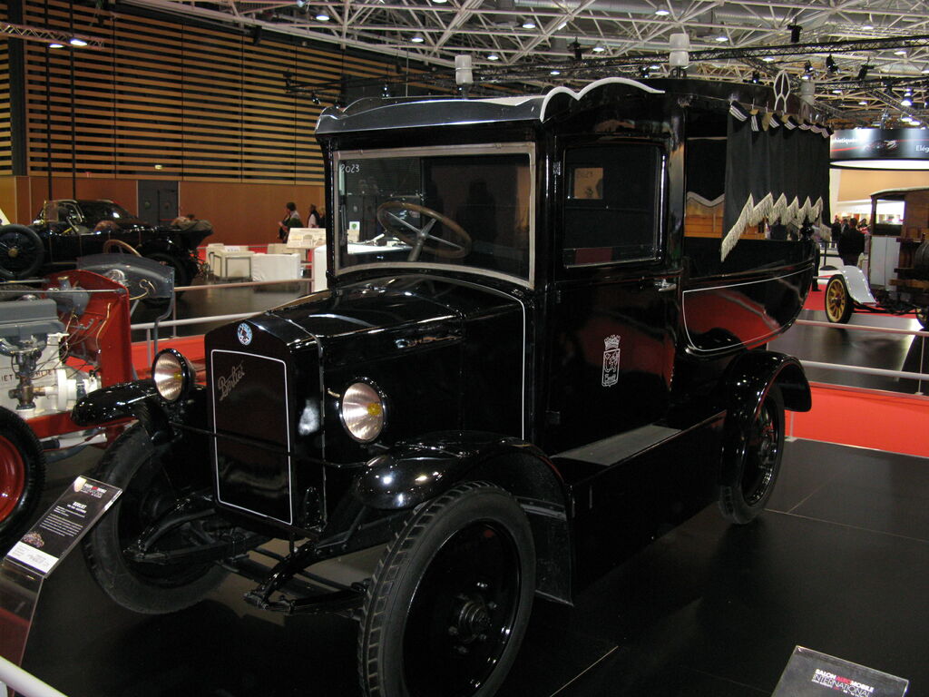 vraies voitures : vraies voitures-salon de l auto 2011 022.JPG